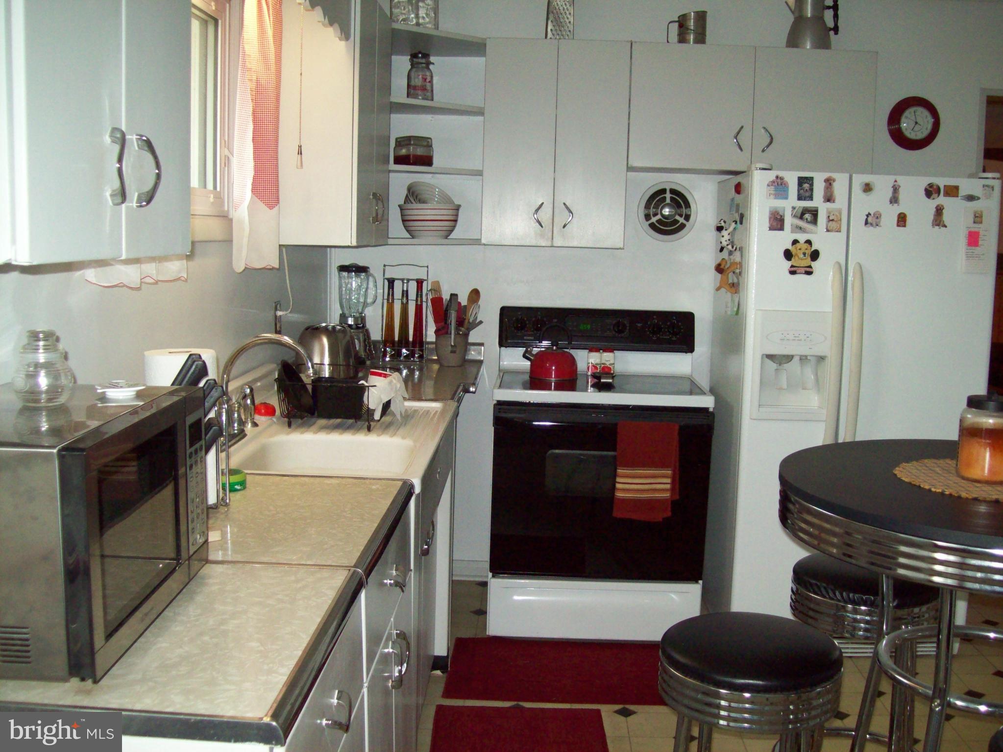 2045 Edgewood Road Chambersburg, PA 17202 - Photo 12 of 20 Kitchen