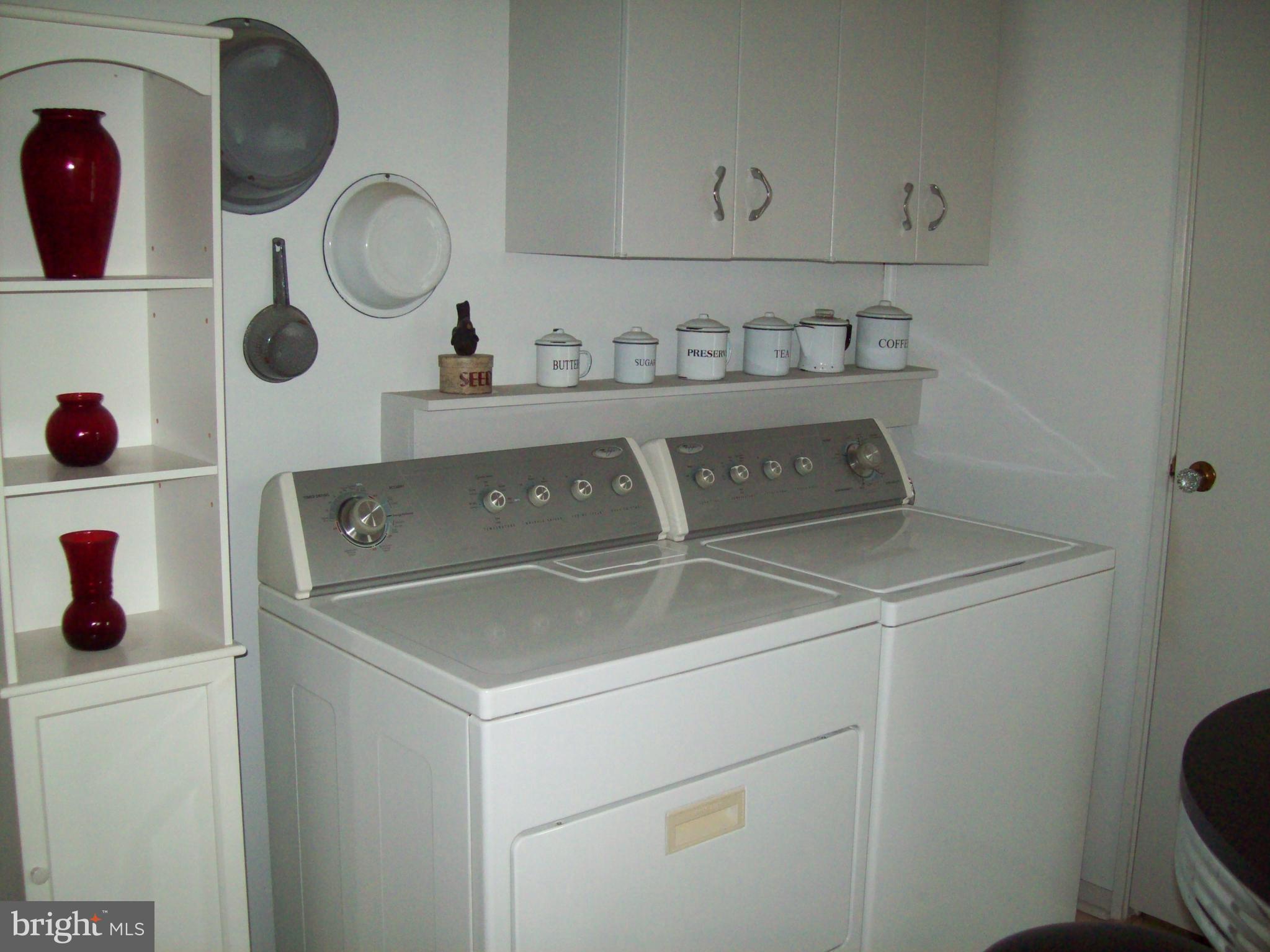 2045 Edgewood Road Chambersburg, PA 17202 - Photo 13 of 20 Kitchen