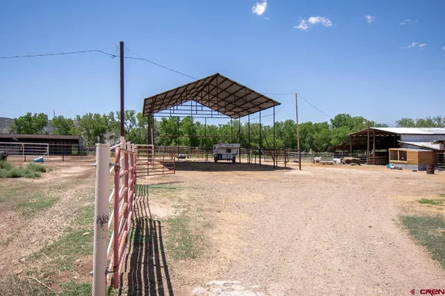 a outdoor view with a sitting space