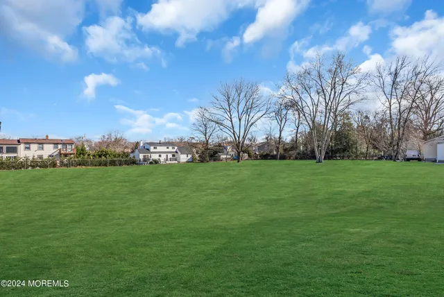 $3,800 | 459 West Park Avenue, Oakhurst, NJ 07755