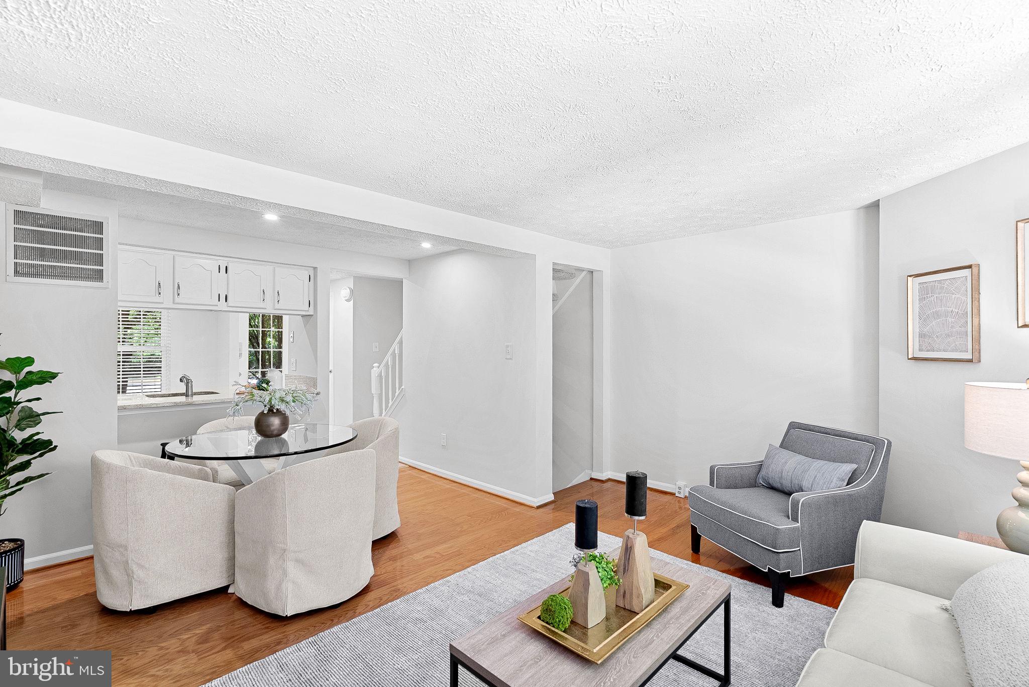 11908 Fieldthorn Court Reston, VA 20194 - Photo 15 of 47