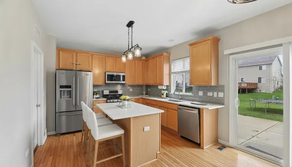 $549,900 | 210 Honeysuckle Street, Bolingbrook, IL 60490