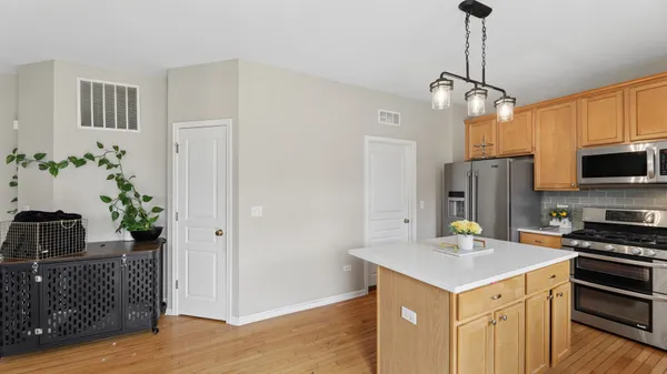 $549,900 | 210 Honeysuckle Street, Bolingbrook, IL 60490