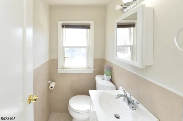 $3,600 | 483 Mt Prospect Avenue, Clifton, NJ 07012