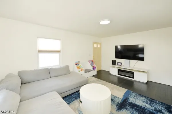 $3,600 | 483 Mt Prospect Avenue, Clifton, NJ 07012