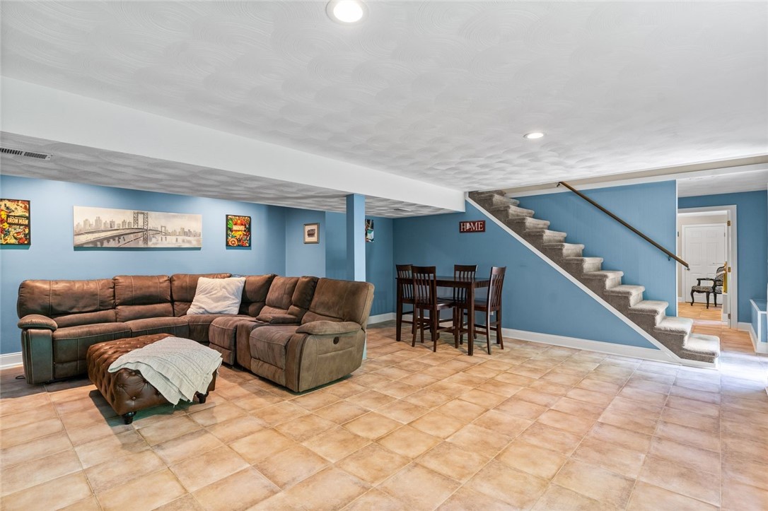 837 Division Road East Greenwich, RI 02818 - Photo 31 of 47 Gallery Image 31