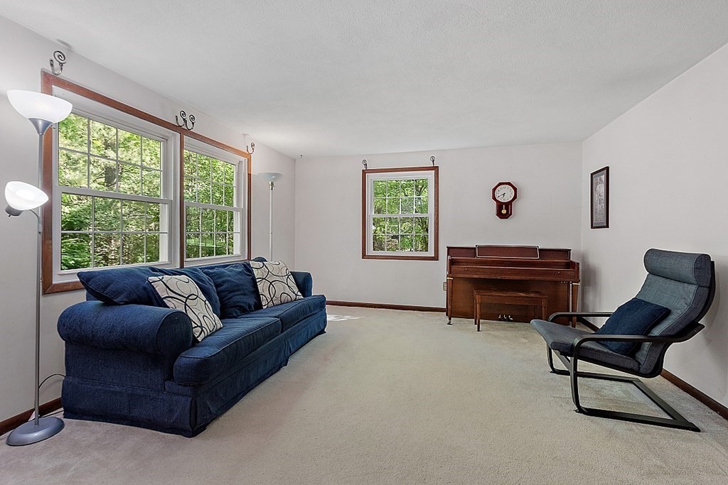 24 Cold Spring Road Westford, MA 01886 - Photo 4 of 41 Gallery Image 4