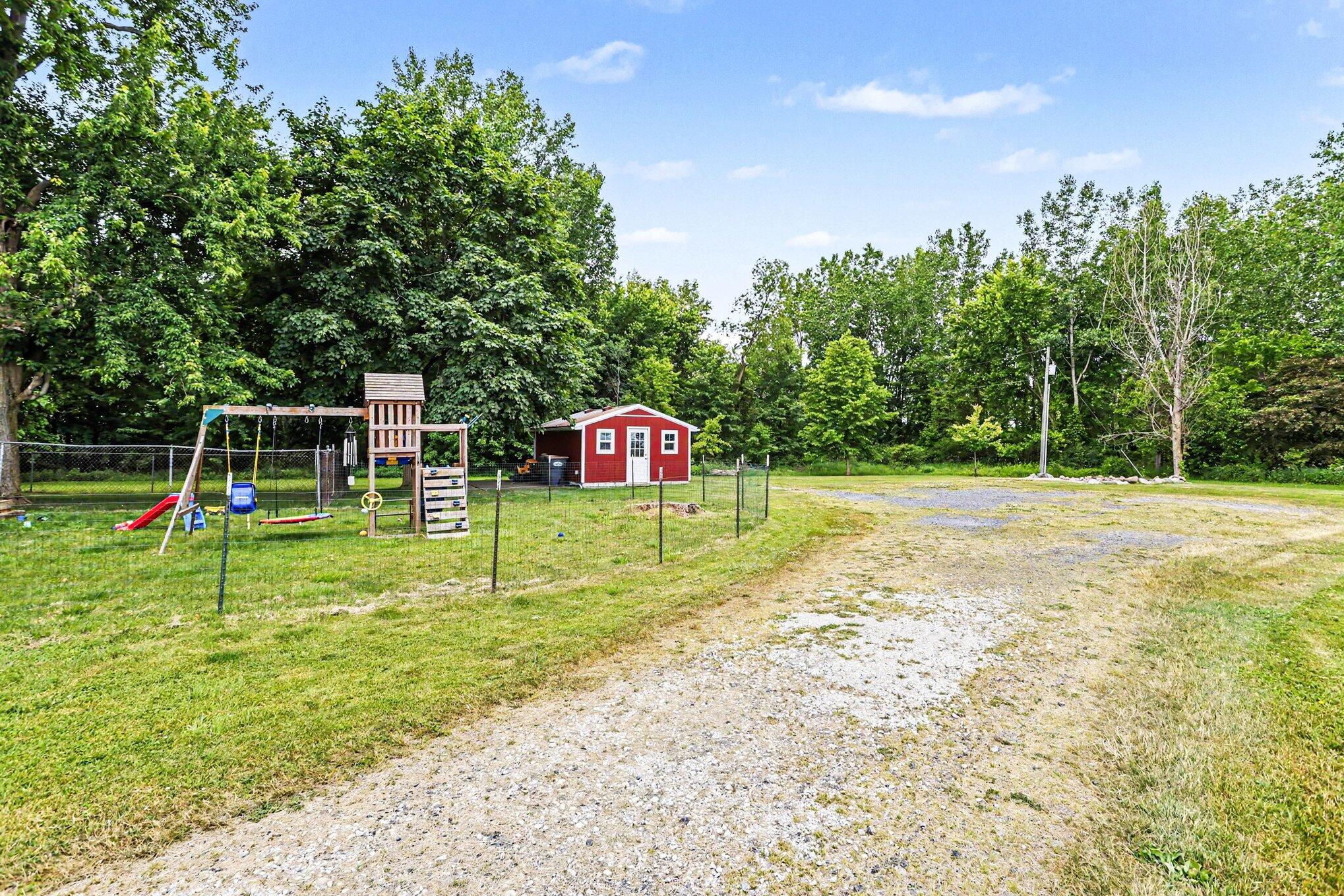 7222 Hollywood Road Berrien Springs, MI 49103 - Photo 8 of 28 026_file_8333
