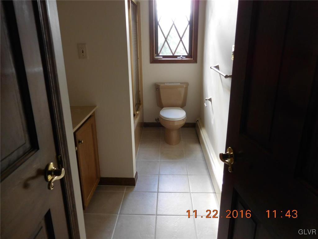 3320 Church View Road Emmaus, PA 18049 - Photo 7 of 15 Gallery Image 7
