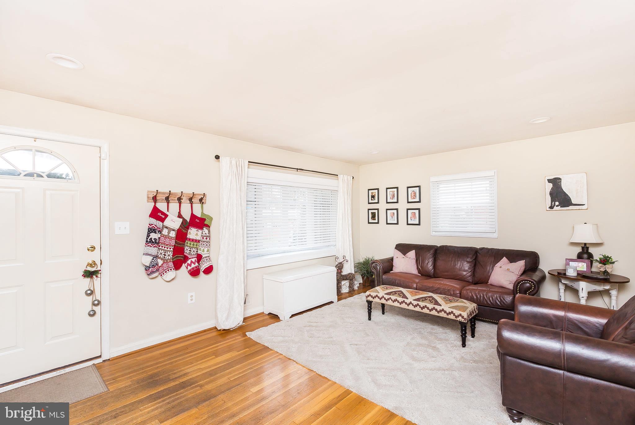 215 Quaker Ridge Road Lutherville-Timonium, MD 21093 - Photo 4 of 46 Gallery Image 4