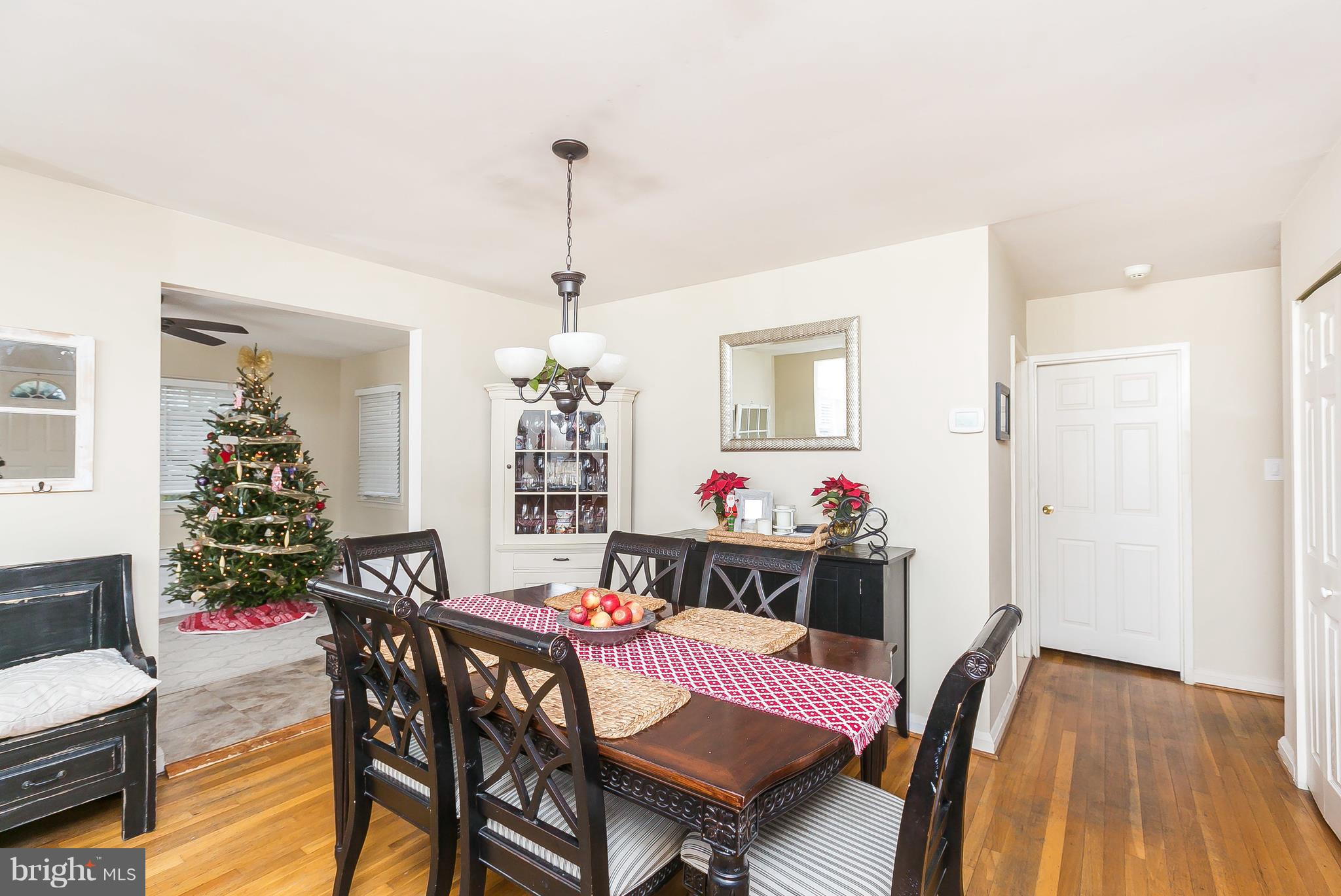 215 Quaker Ridge Road Lutherville-Timonium, MD 21093 - Photo 8 of 46 Gallery Image 8
