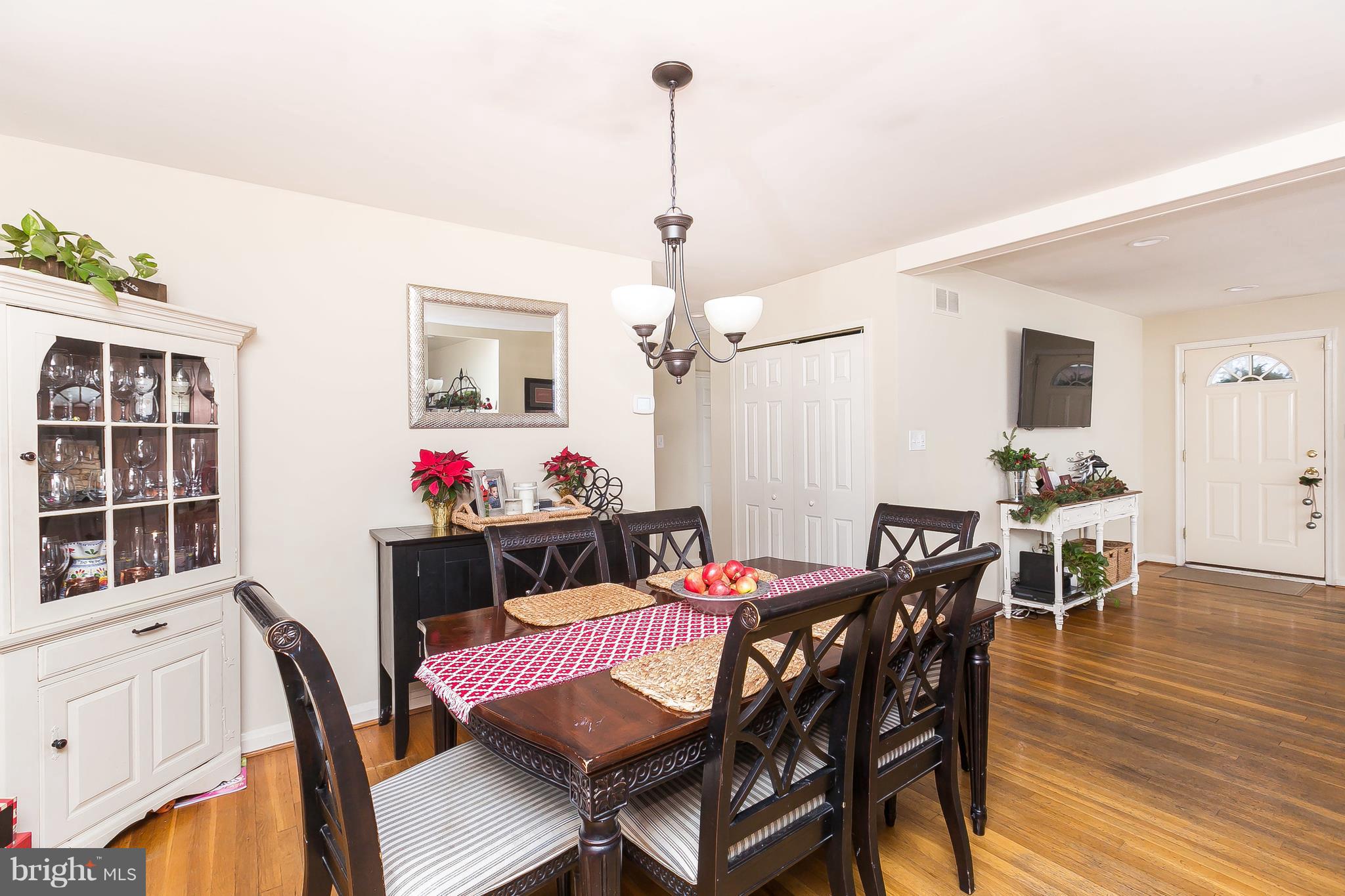 215 Quaker Ridge Road Lutherville-Timonium, MD 21093 - Photo 9 of 46 Gallery Image 9
