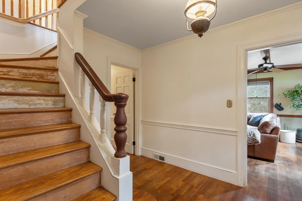 289 Sterling Road Lancaster, MA 01523 - Photo 21 of 39