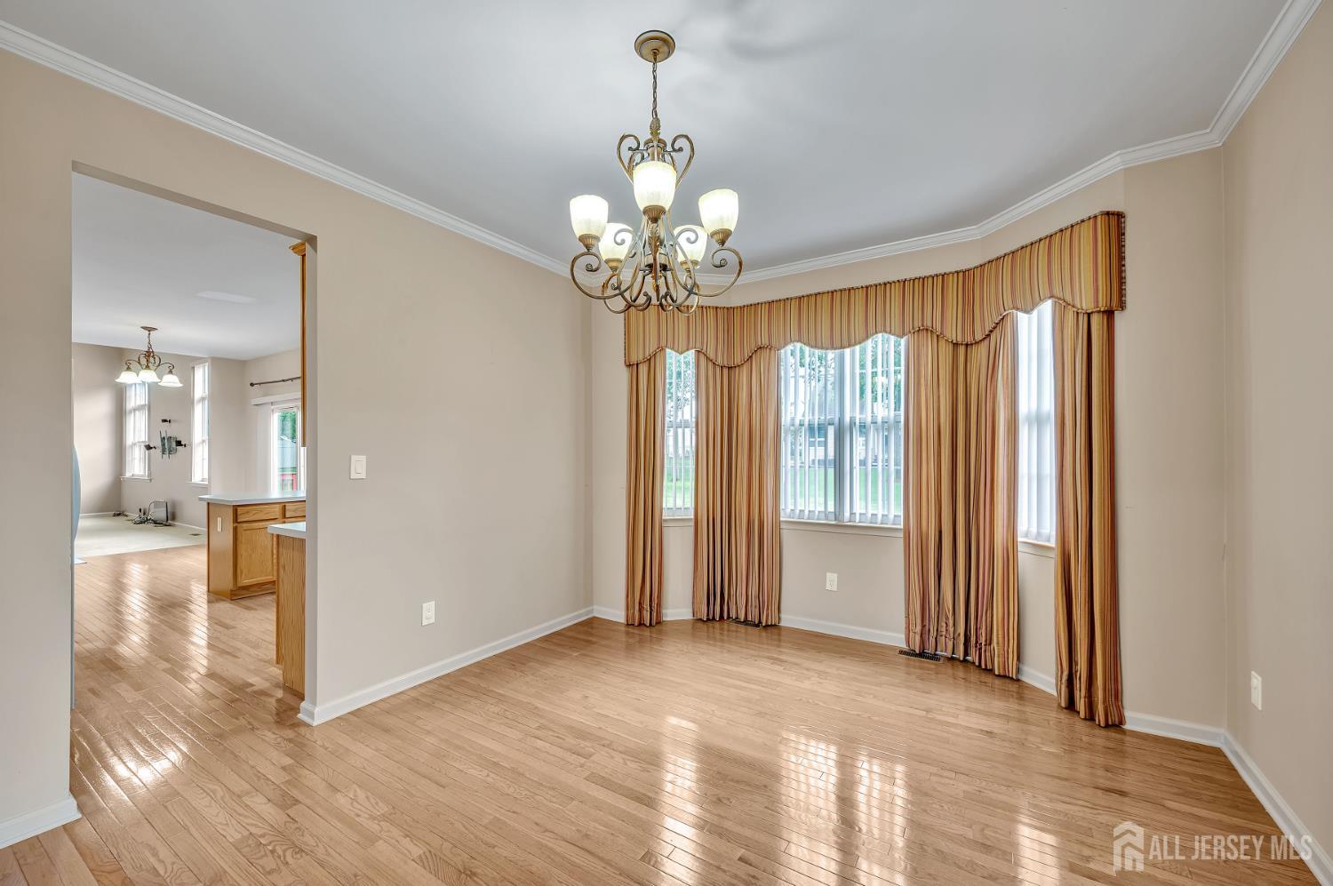 27 Rue Chagall Somerset, NJ 08873 - Photo 17 of 64 Gallery Image 17