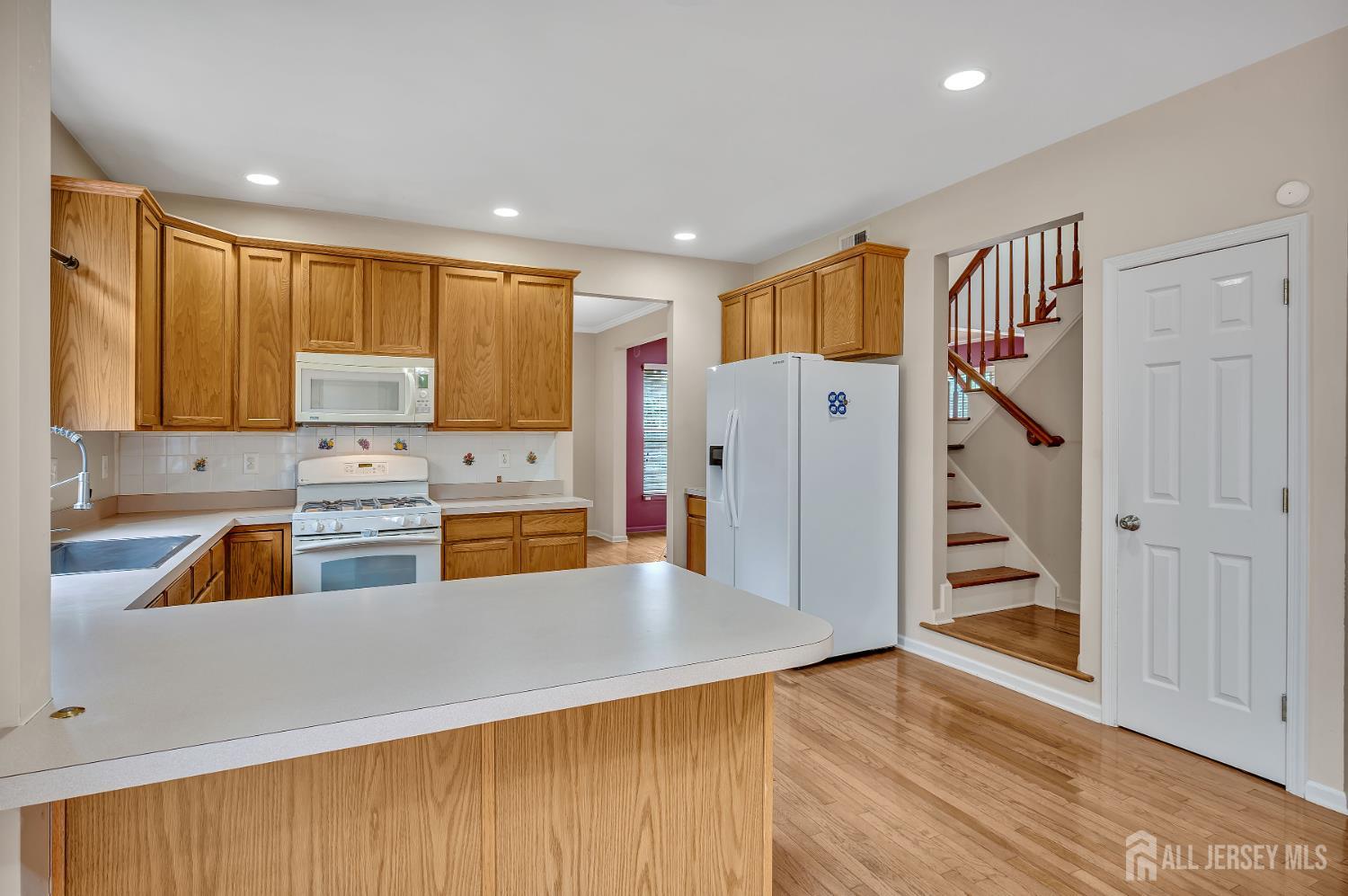 27 Rue Chagall Somerset, NJ 08873 - Photo 19 of 64 Gallery Image 19