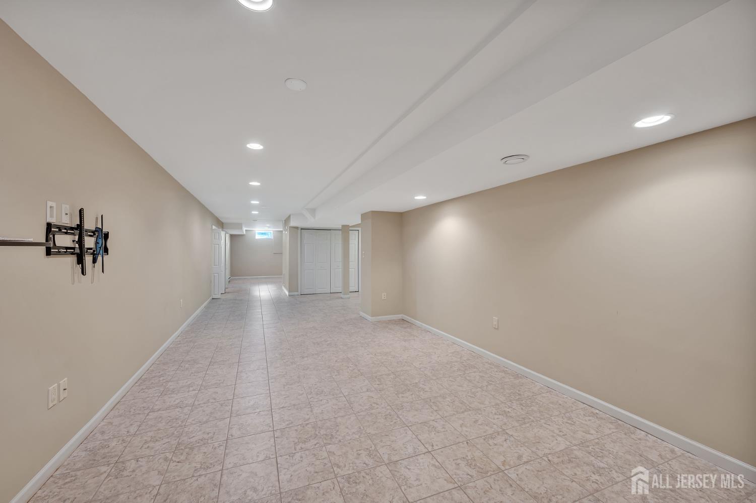 27 Rue Chagall Somerset, NJ 08873 - Photo 60 of 64 Gallery Image 60