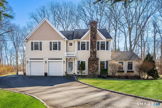 $1,199,000 | 14 Tanners Drive, Wilton, CT 06897
