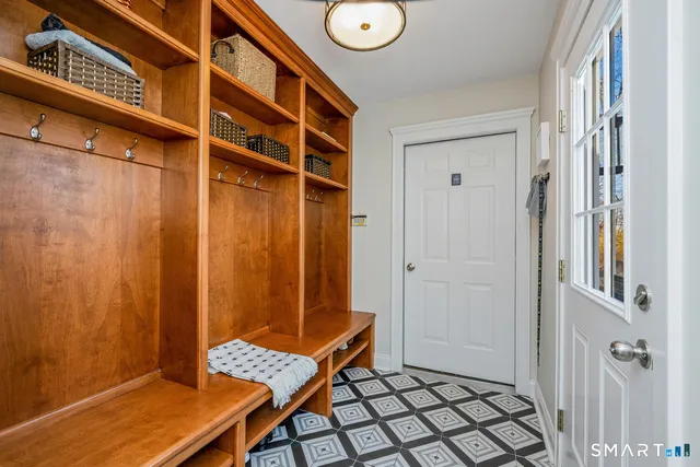 $1,199,000 | 14 Tanners Drive, Wilton, CT 06897