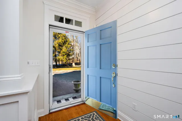 $1,199,000 | 14 Tanners Drive, Wilton, CT 06897