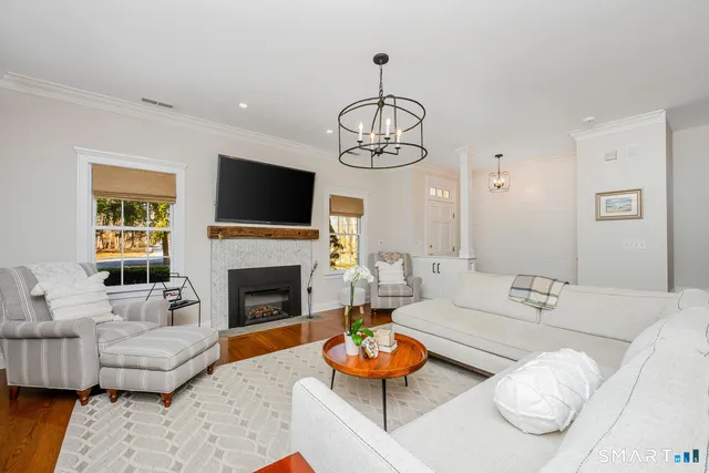 $1,199,000 | 14 Tanners Drive, Wilton, CT 06897