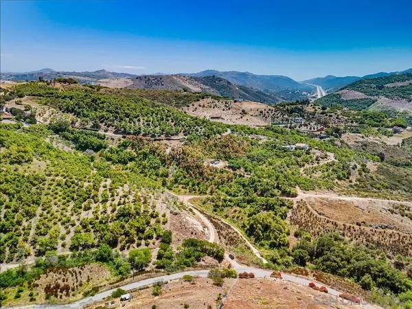 $650,000 | 31675 Rancho Amigos Road, Bonsall, CA 92003