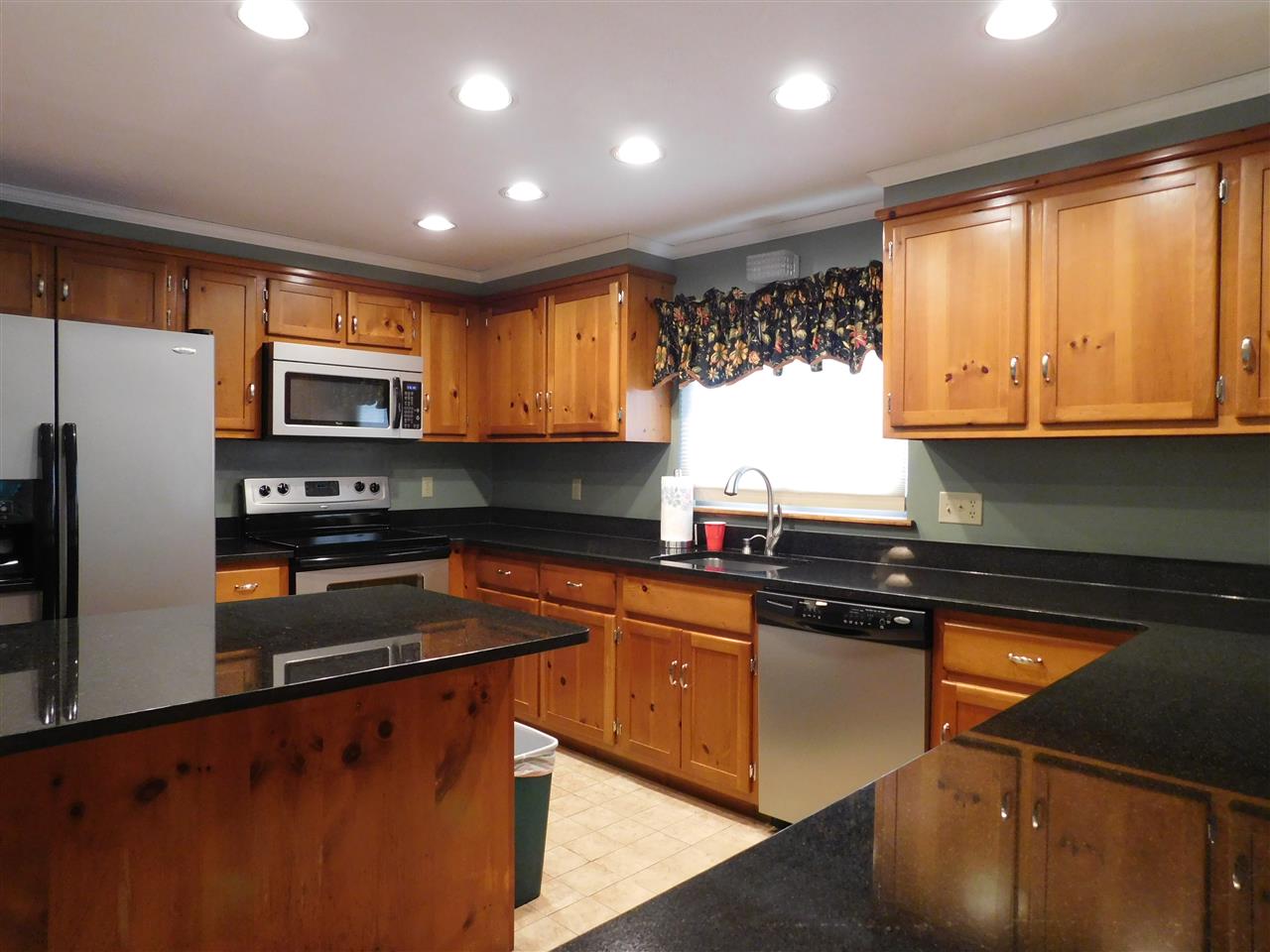 25 Indian Ridge Road Hampstead, NH 03826 - Photo 10 of 17