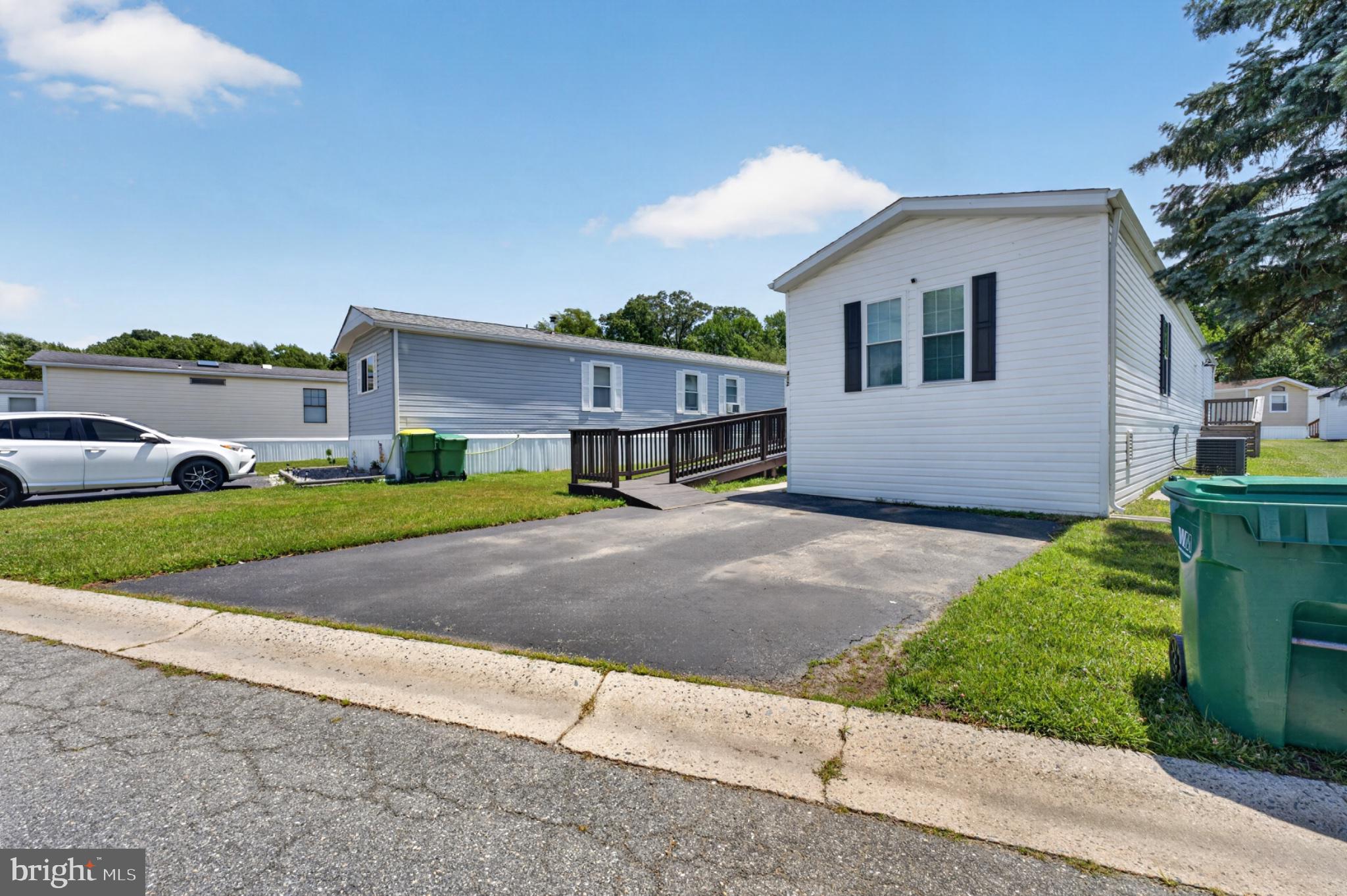 412 Ranee Loop Bear, DE 19701 - Photo 3 of 24 Charming home with inviting curb appeal.