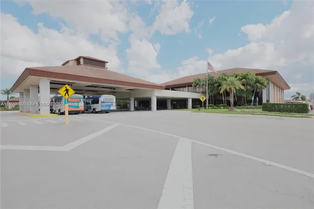 $1,600 | 200 Southwest 132nd Way, Unit 313L, Pembroke Pines, FL 33027