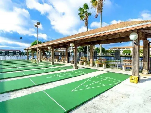 $1,600 | 200 Southwest 132nd Way, Unit 313L, Pembroke Pines, FL 33027