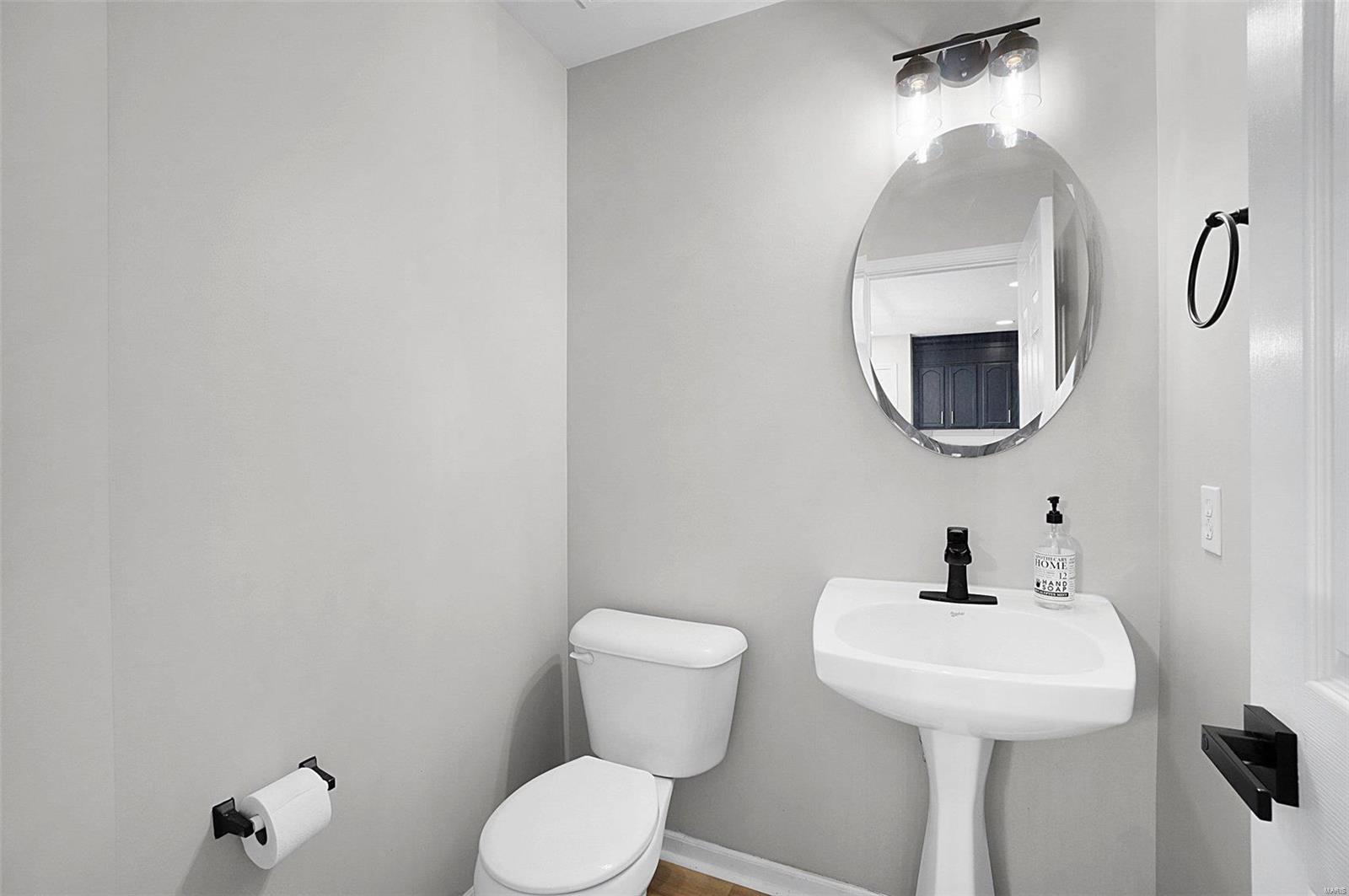 411 Montclair Tower Drive St. Charles, MO 63303 - Photo 15 of 34