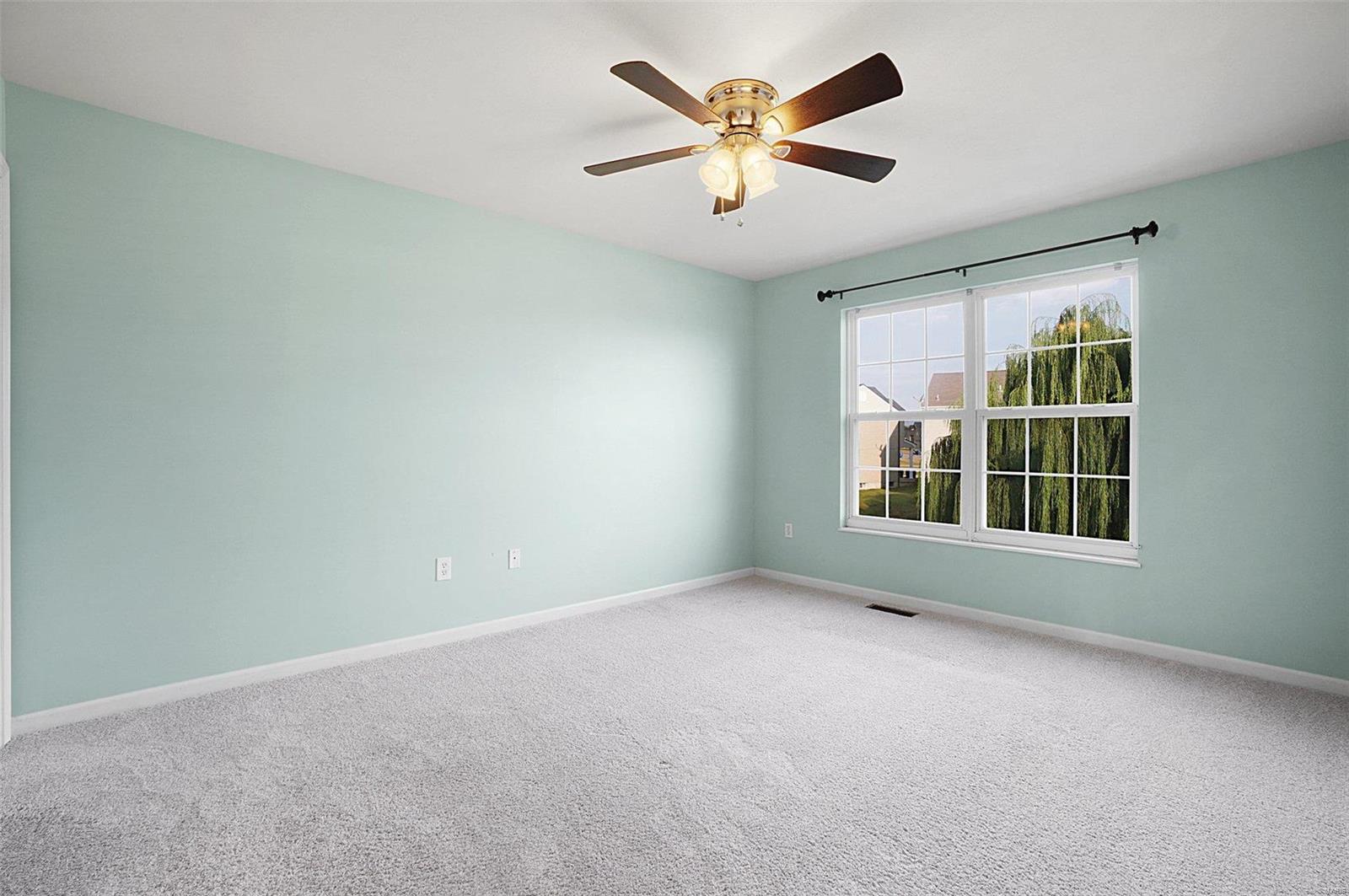 411 Montclair Tower Drive St. Charles, MO 63303 - Photo 18 of 34