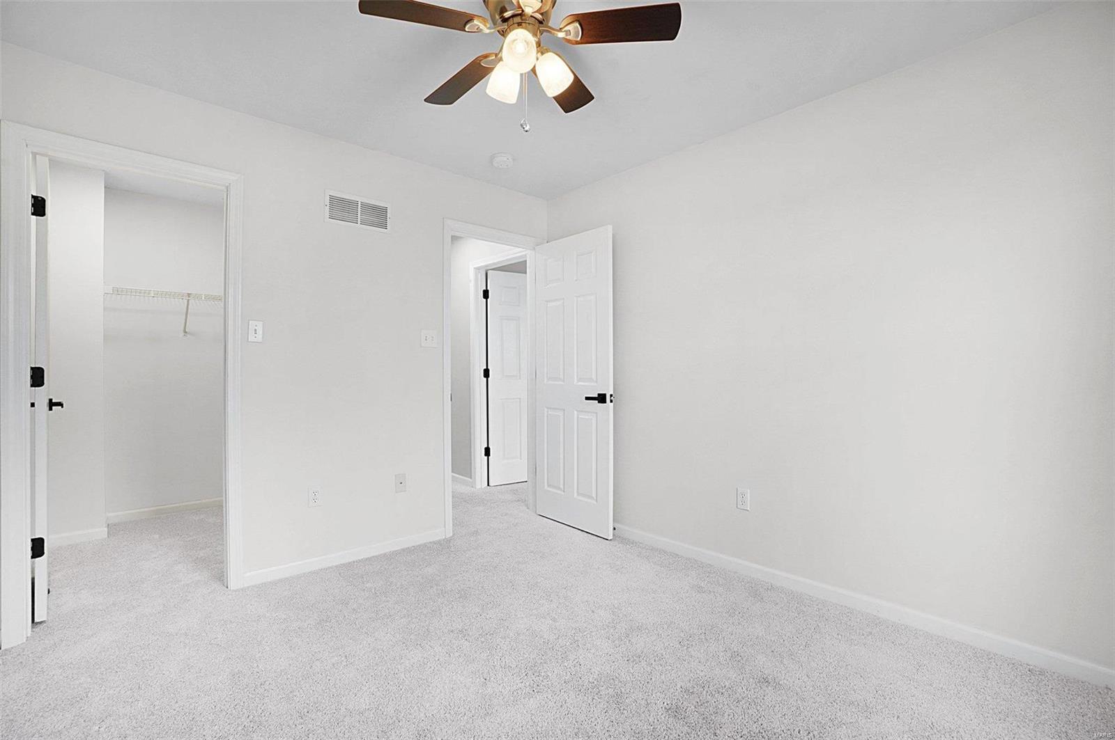 411 Montclair Tower Drive St. Charles, MO 63303 - Photo 23 of 34