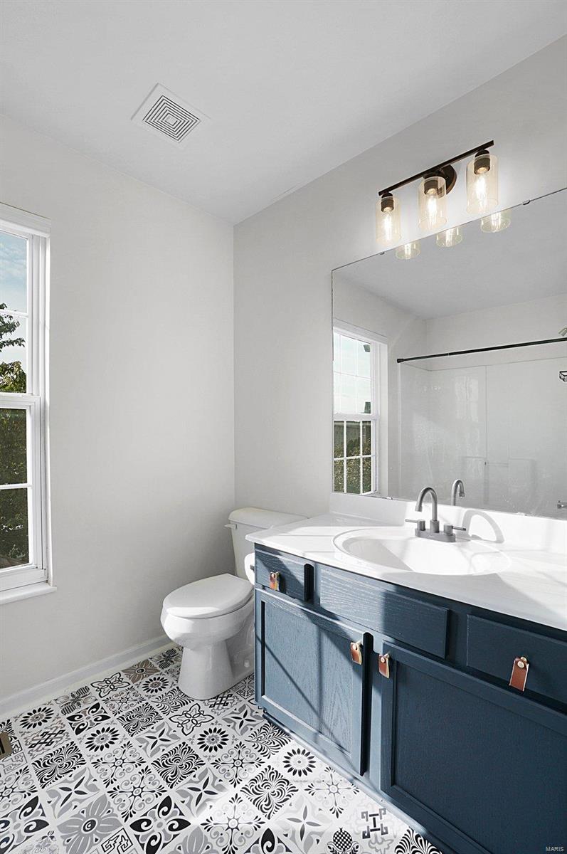 411 Montclair Tower Drive St. Charles, MO 63303 - Photo 28 of 34