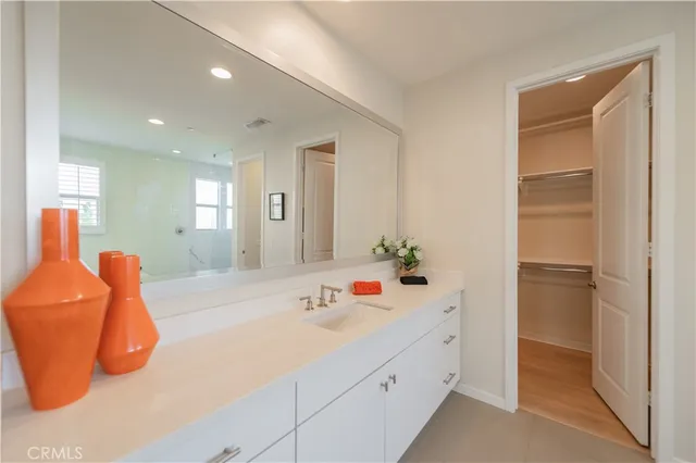 $5,750 | 103 Newall, Irvine, CA 92618