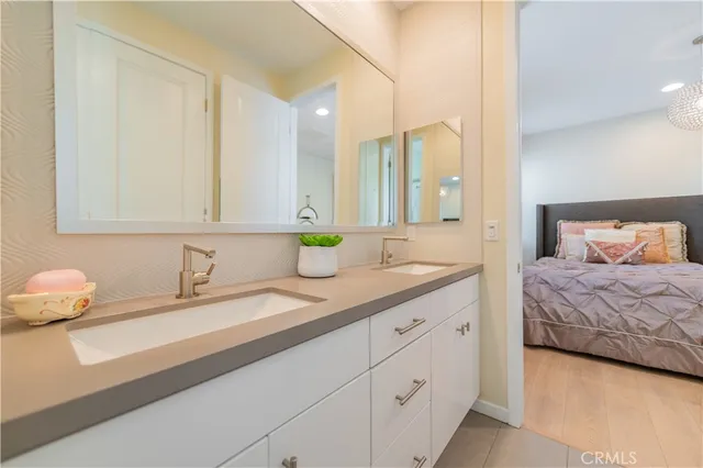 $5,750 | 103 Newall, Irvine, CA 92618