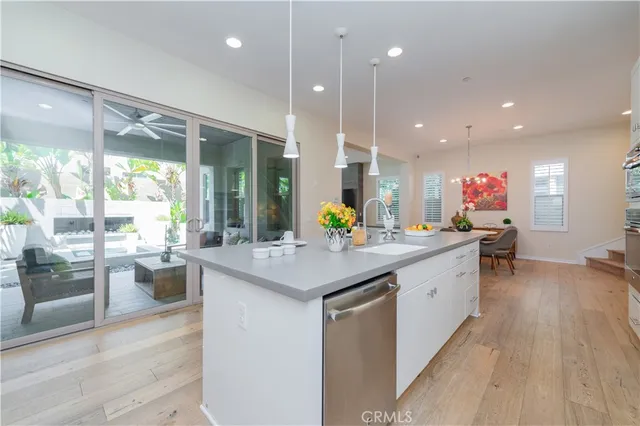 $5,750 | 103 Newall, Irvine, CA 92618