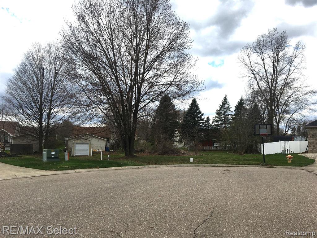 0 Whisper Ridge Court Burton, MI 48509 - Photo 1 of 3