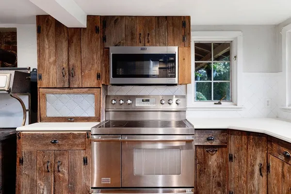 a empty room with shelves