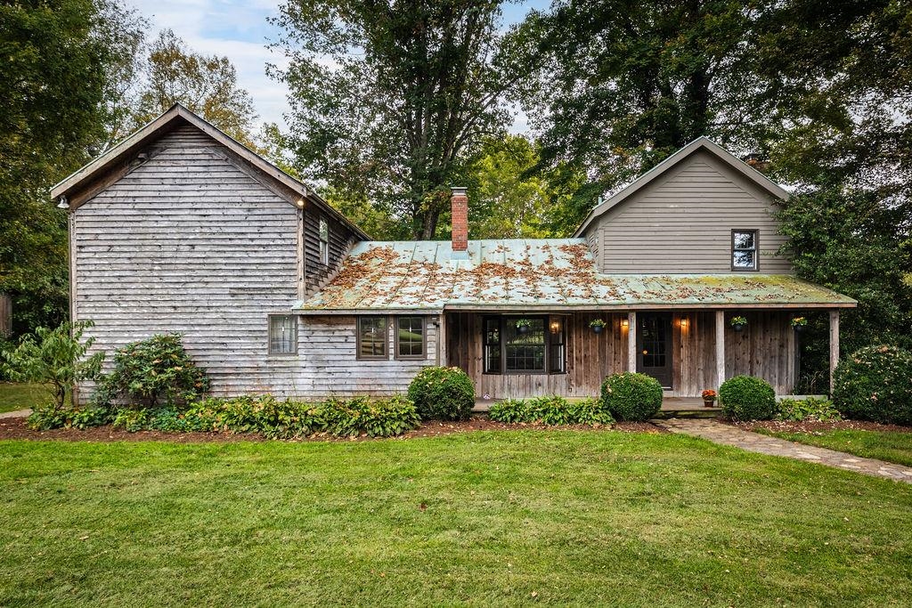 8787 Thorny Branch Road Bridgewater, VA 22812 - Photo 44 of 46 a front view of house with yard and green space