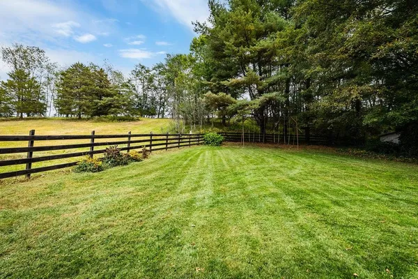 a view of outdoor space