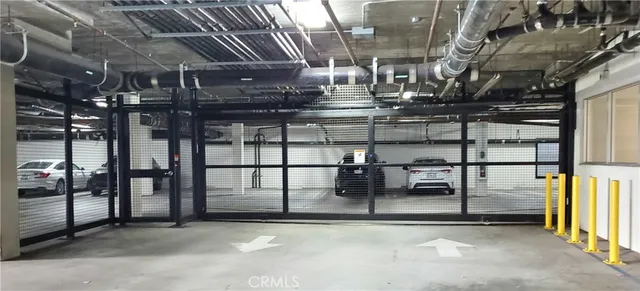 a view of outdoor space yard and porch