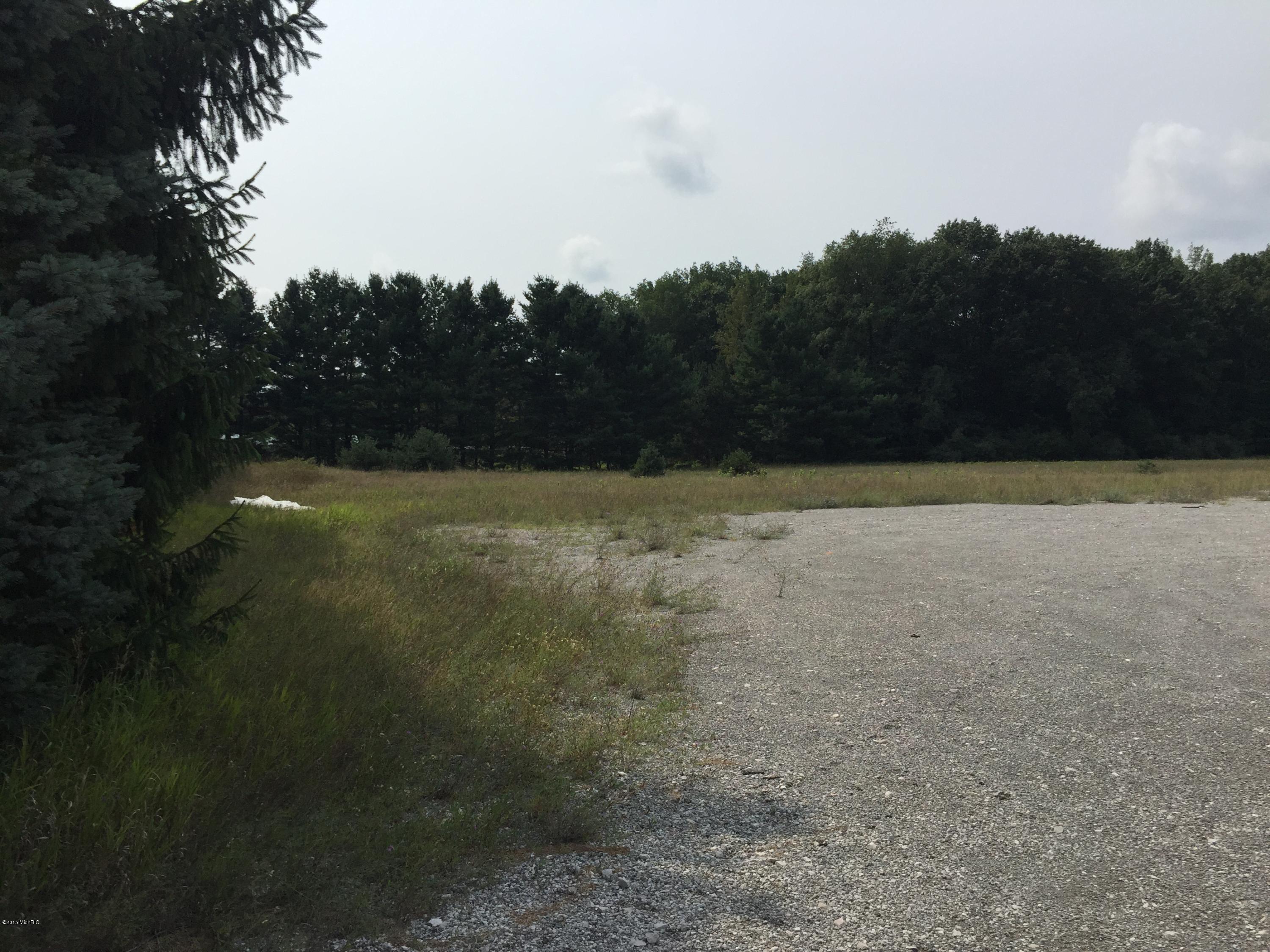 243 North Stiles Road Ludington, MI 49431 - Photo 6 of 18 IMG_9381