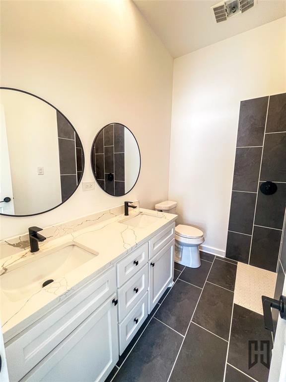 400 Summit Street Minden, LA 71055 - Photo 8 of 14 Primary bath w/dble sinks~granite counters