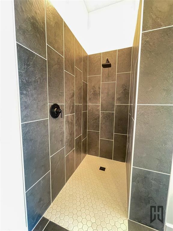 400 Summit Street Minden, LA 71055 - Photo 9 of 14 Primary bath w/custom tiled walk in shower
