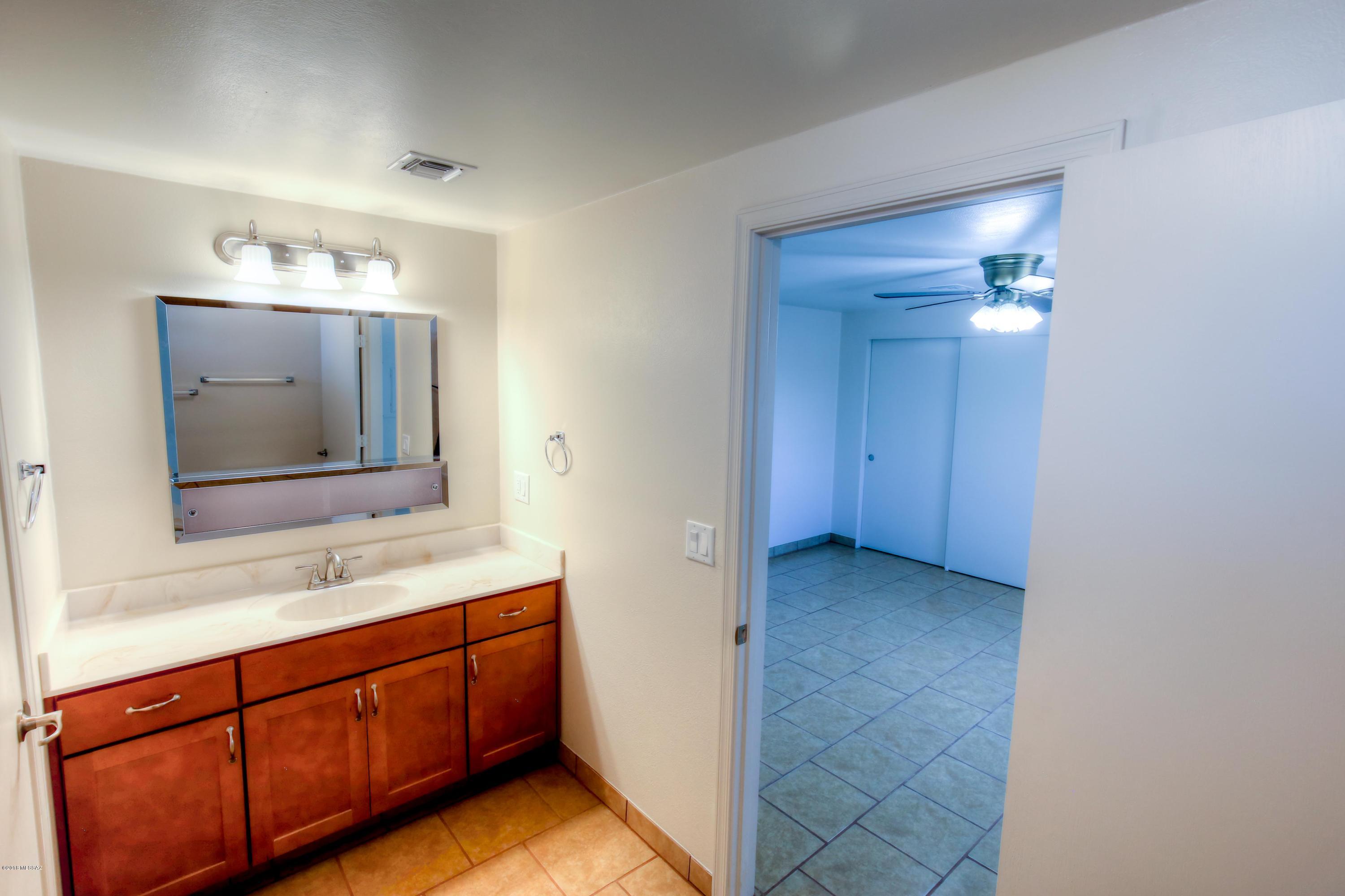 6006 East Hermans Road, Unit 2 Tucson, AZ 85756 - Photo 14 of 25