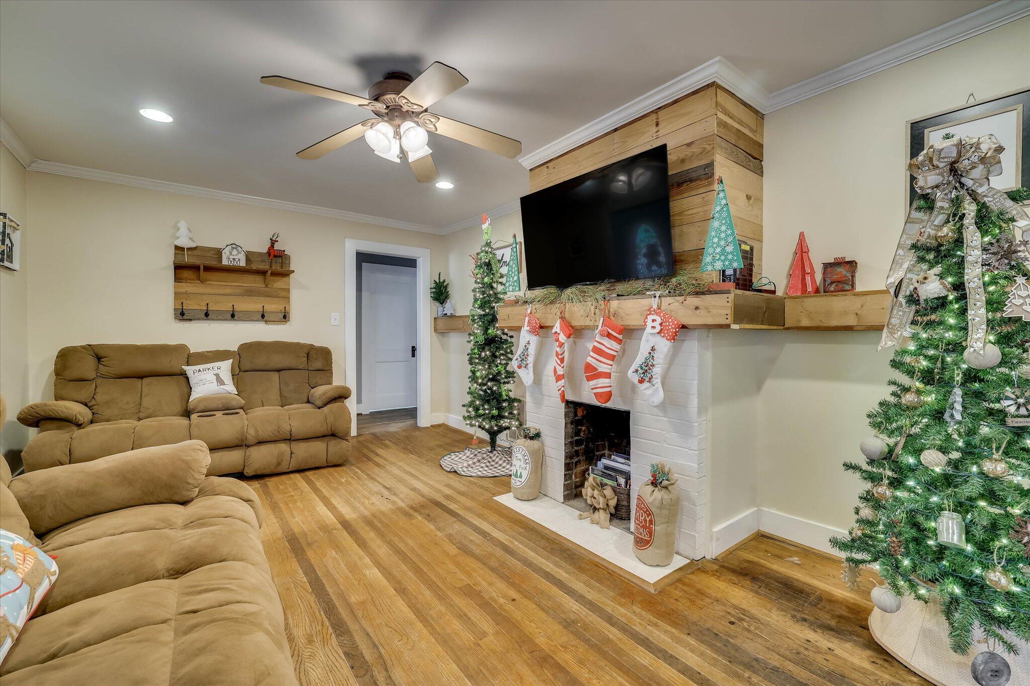 336 Wigfall Street Edgefield, SC 29824 - Photo 12 of 39 15-115