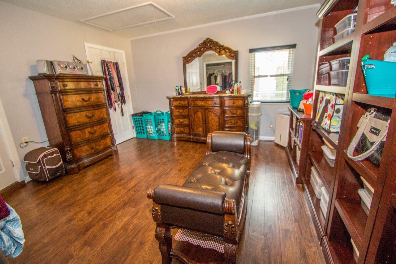 7520 John Henry Road Chattanooga, TN 37421 - Photo 19 of 22 John Henry-83