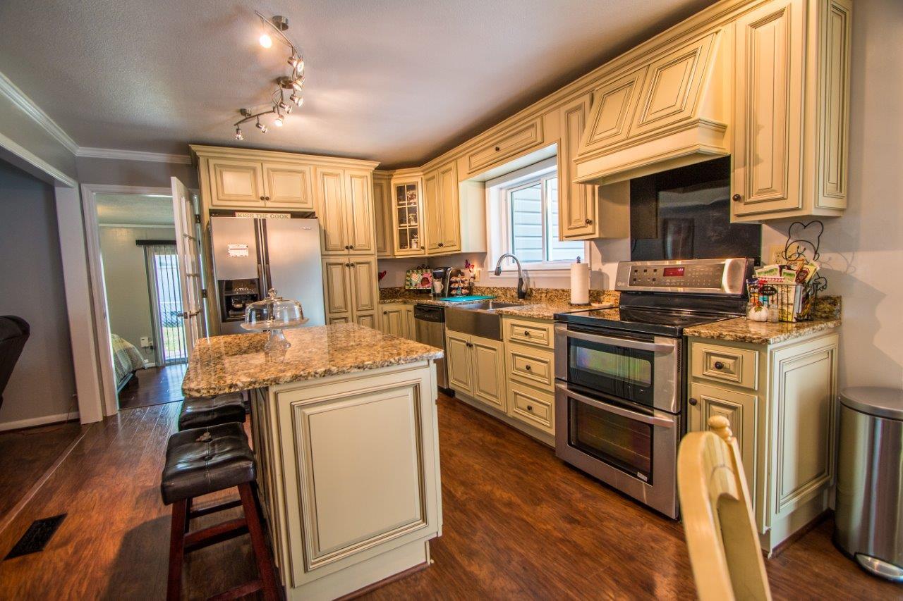 7520 John Henry Road Chattanooga, TN 37421 - Photo 7 of 22 John Henry-68