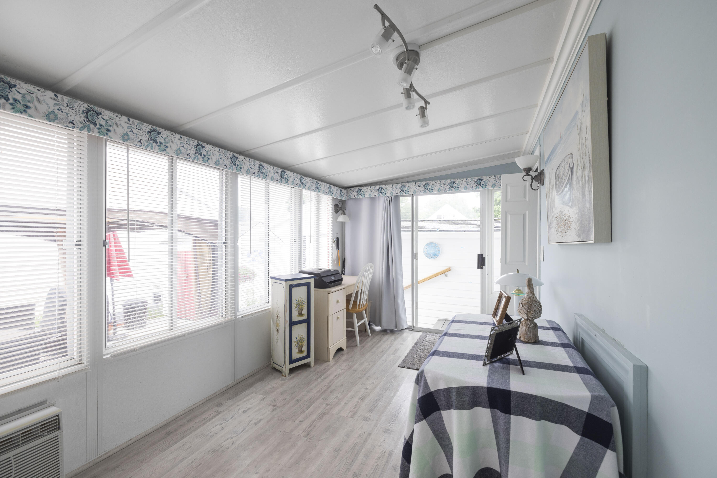 9 Bourne Avenue, Unit R6&R7 Wells, ME 04090 - Photo 8 of 31 3G0A7222