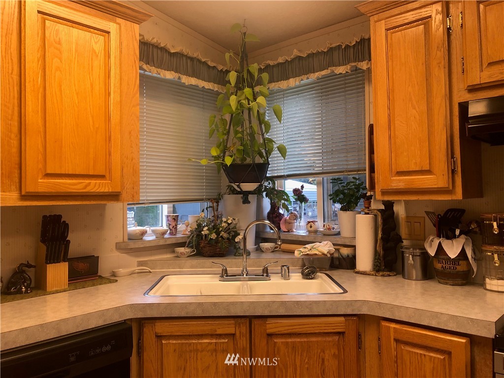 708 Silverbrook Road Randle, WA 98377 - Photo 19 of 27 Gallery Image 19